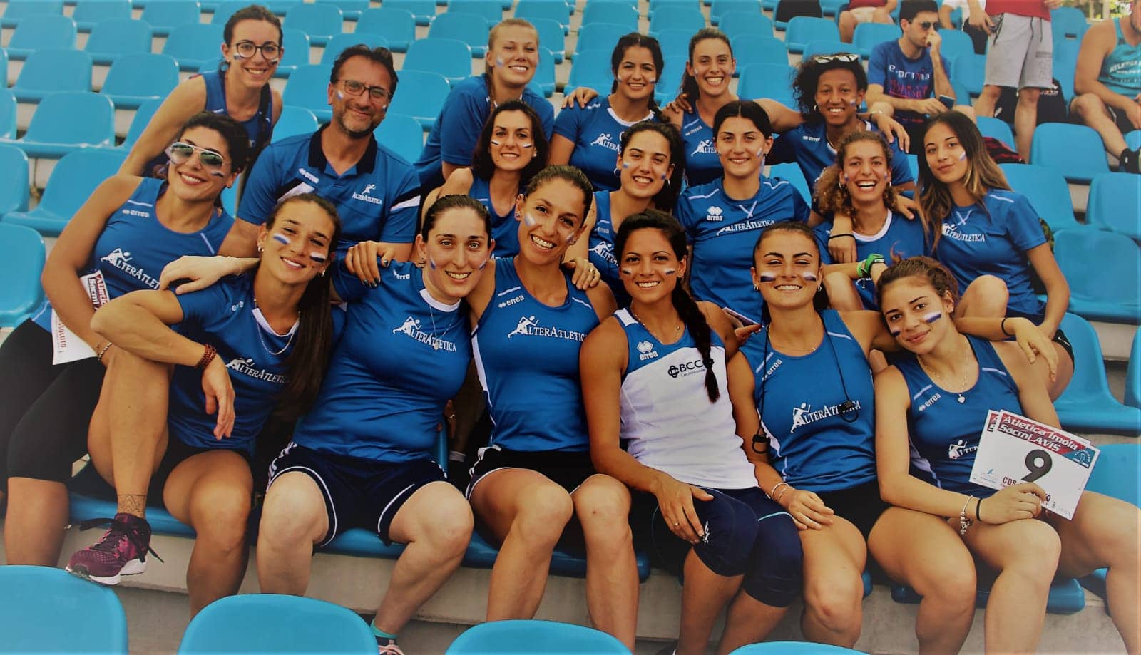 Foto di gruppo atlete Alteratletica Locorotondo